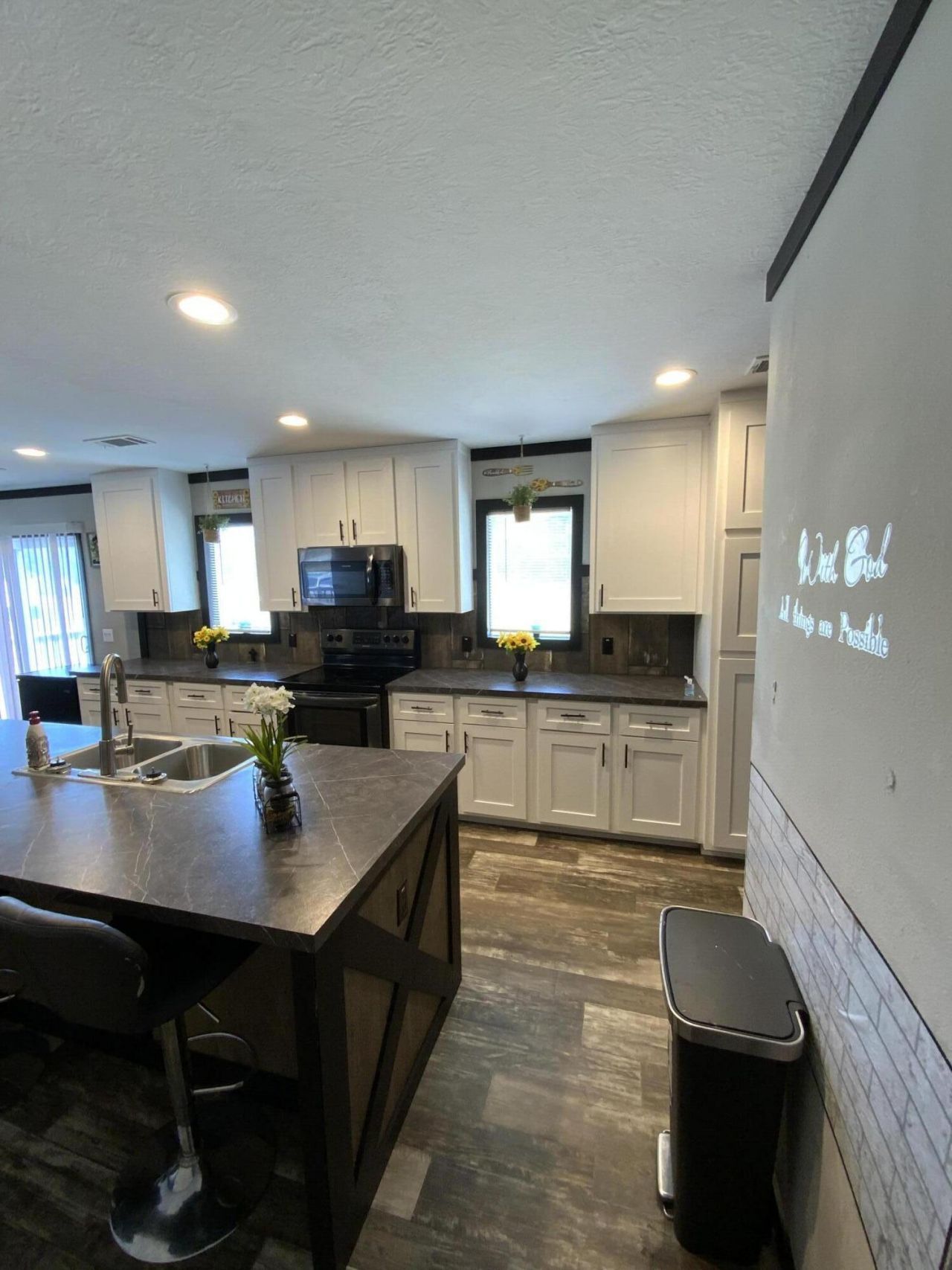 470 Stokes Road Photo 15