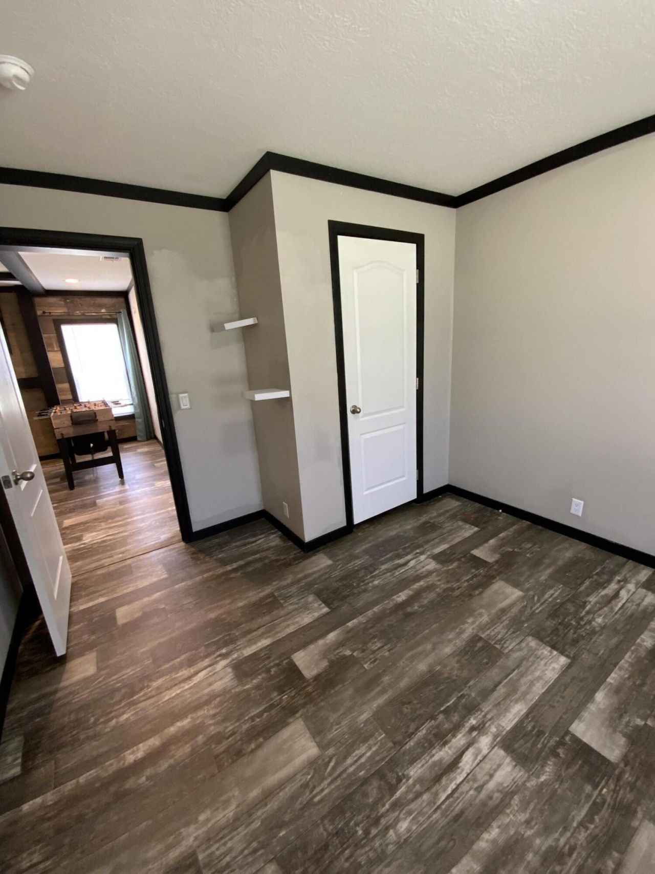 470 Stokes Road Photo 23