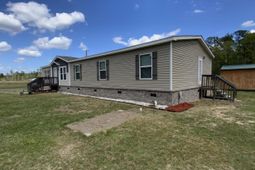 470 Stokes Road photo 4