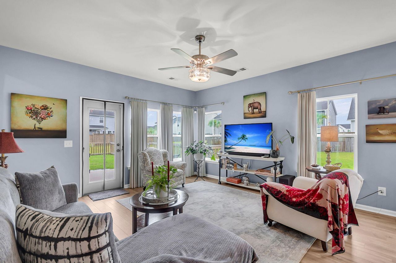 160 Greenbelt Court Photo 12