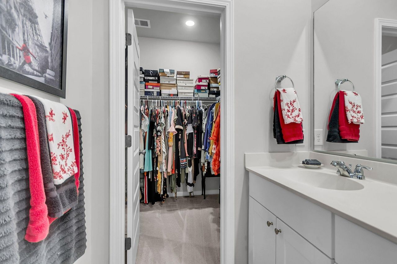 160 Greenbelt Court Photo 26