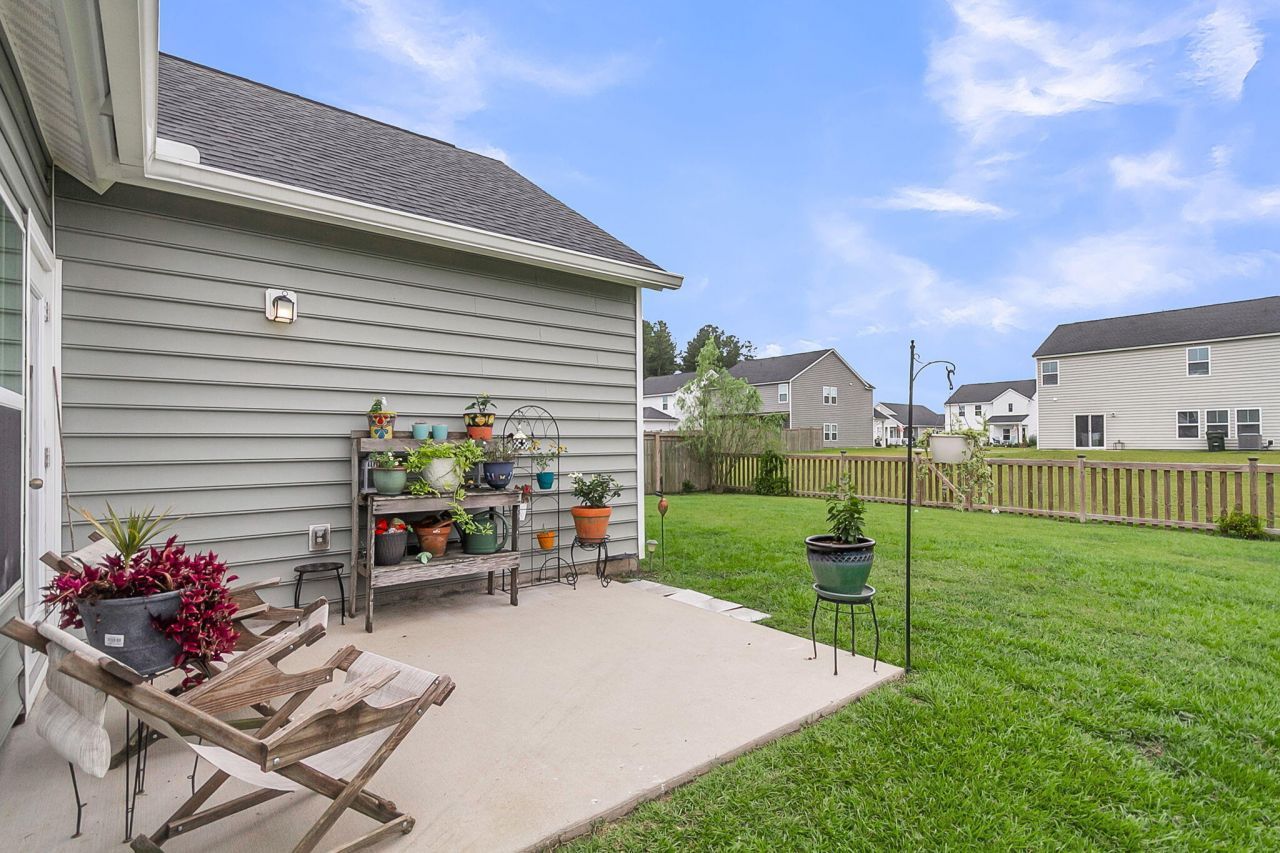 160 Greenbelt Court Photo 33