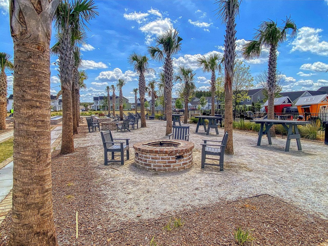 160 Greenbelt Court Photo 36