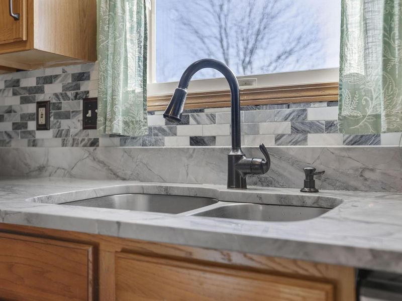 562 Allis PIace E, Reynoldsburg, OH 43068 Photo 17