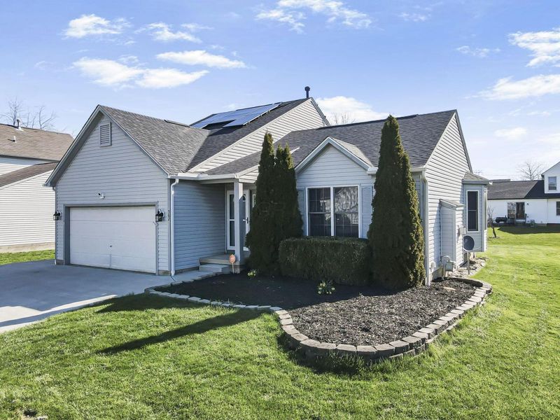 562 Allis PIace E, Reynoldsburg, OH 43068 Photo 3