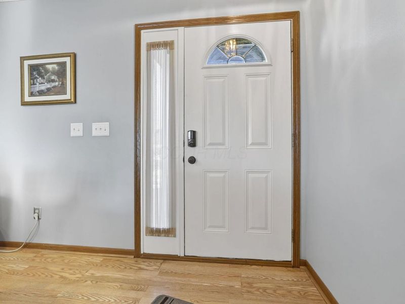 562 Allis PIace E, Reynoldsburg, OH 43068 Photo 5