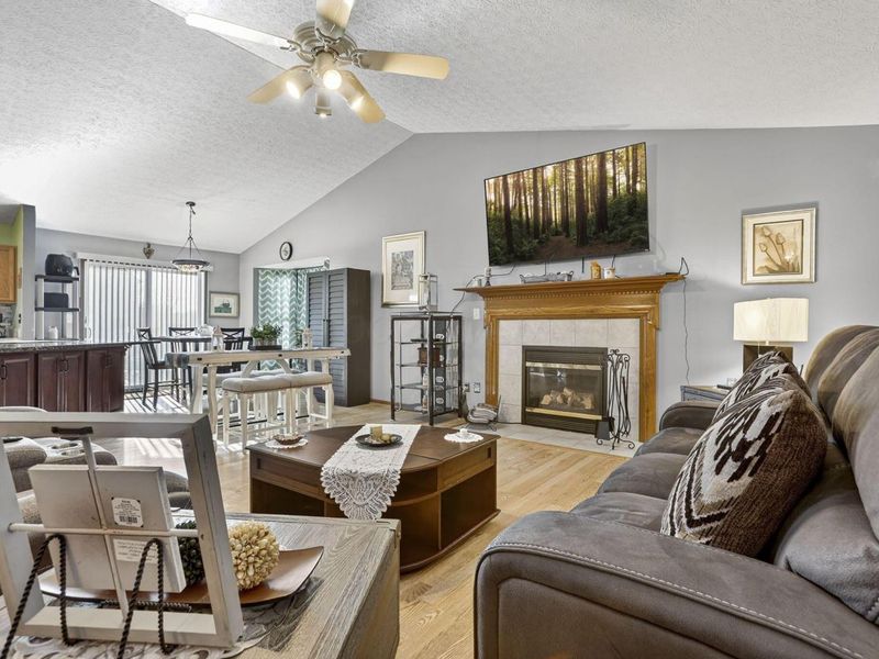 562 Allis PIace E, Reynoldsburg, OH 43068 Photo 6