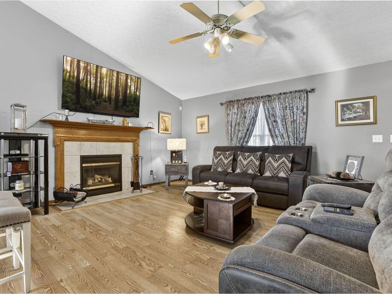 562 Allis PIace E, Reynoldsburg, OH 43068 Photo 7