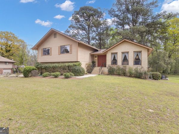 150 Thornton Drive, Fayetteville, GA 30214