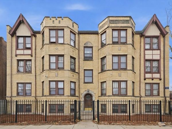 8602 S Euclid Avenue , Chicago, IL 60617