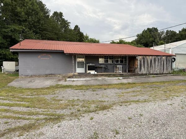 427 Mars Hill , Spring City, TN 37381