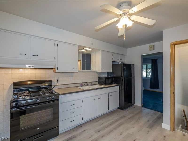 5249 W 150th Street , Brook Park, OH 44142 Photo 11