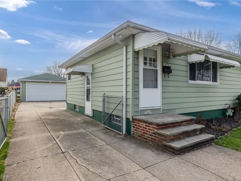 5249 W 150th Street , Brook Park, OH 44142 Photo 4