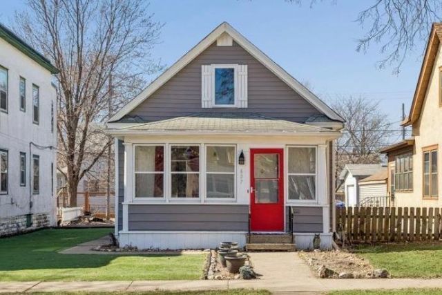 607 Simpson Street Saint Paul, MN 55104