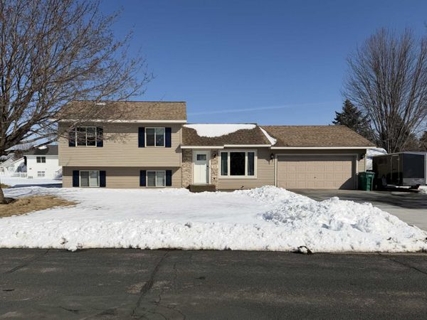 519 Sycamore Drive , New Richmond, WI 54017