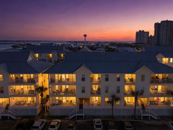 8436 Gulf Boulevard, UNIT 233, Navarre, FL 32566