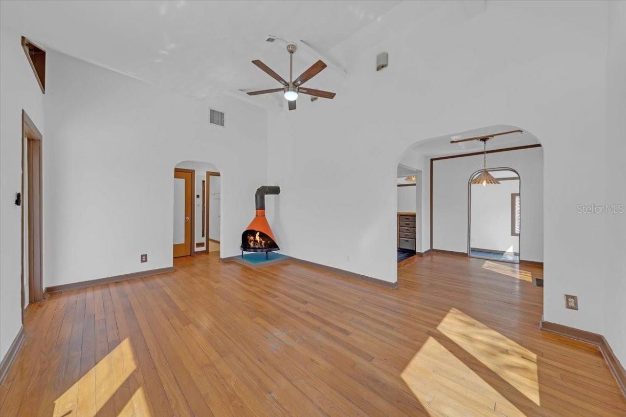 225 17th Avenue Se, Saint Petersburg, FL 33701 Photo