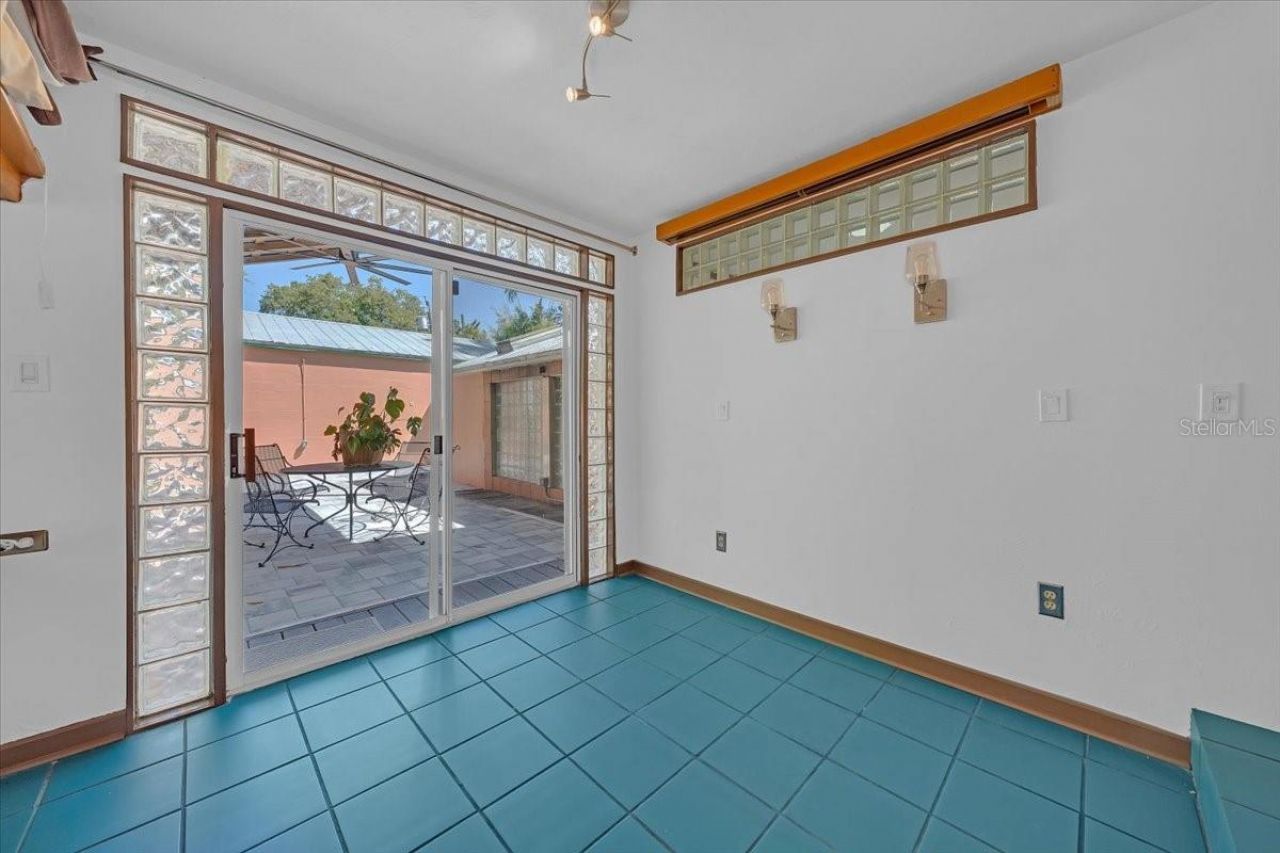 225 17th Avenue Se, Saint Petersburg, FL 33701 Photo