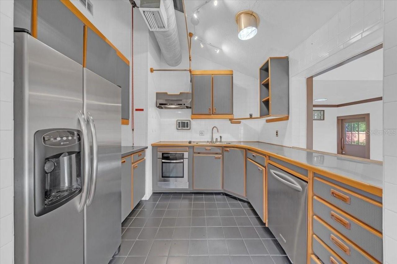 225 17th Avenue Se, Saint Petersburg, FL 33701 Photo