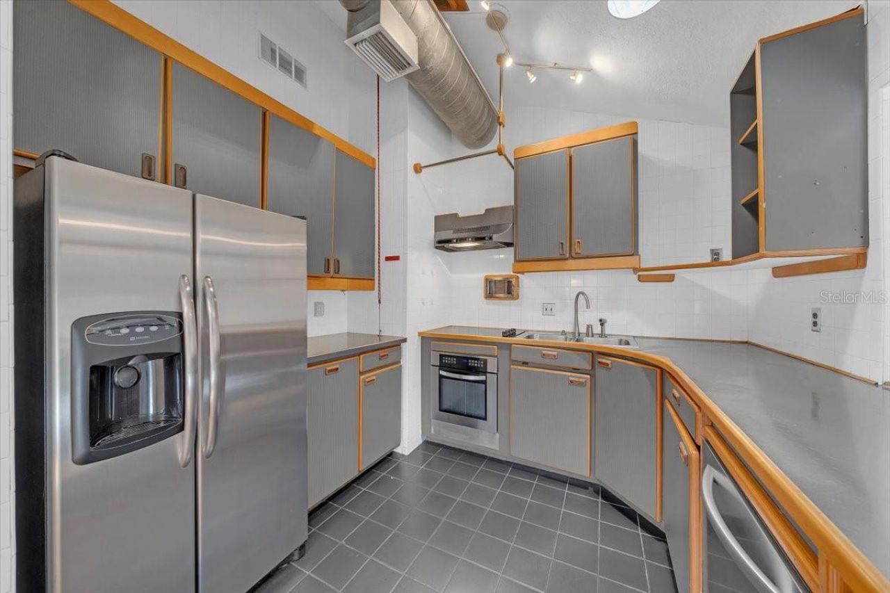 225 17th Avenue Se, Saint Petersburg, FL 33701 Photo