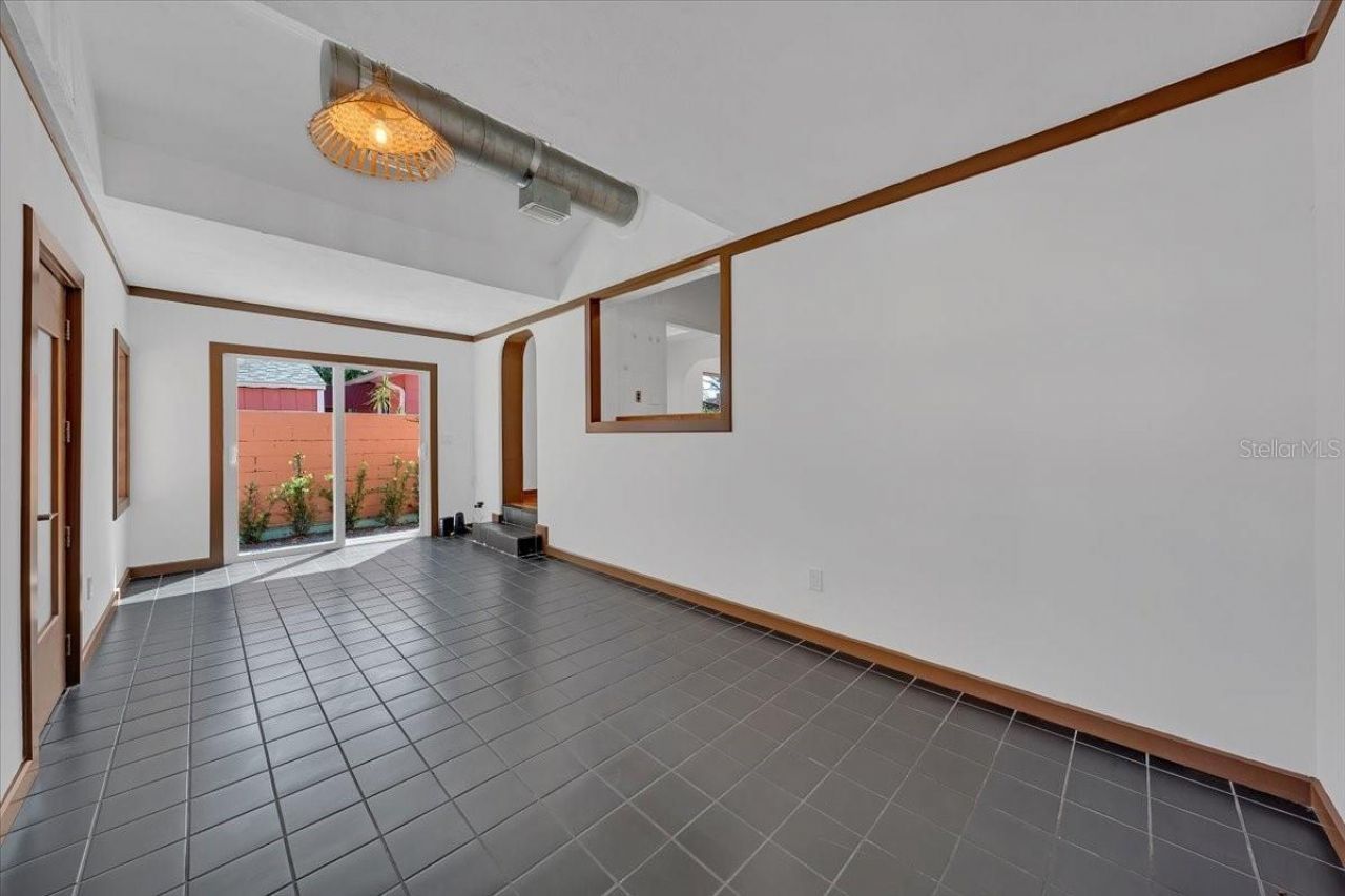 225 17th Avenue Se, Saint Petersburg, FL 33701 Photo