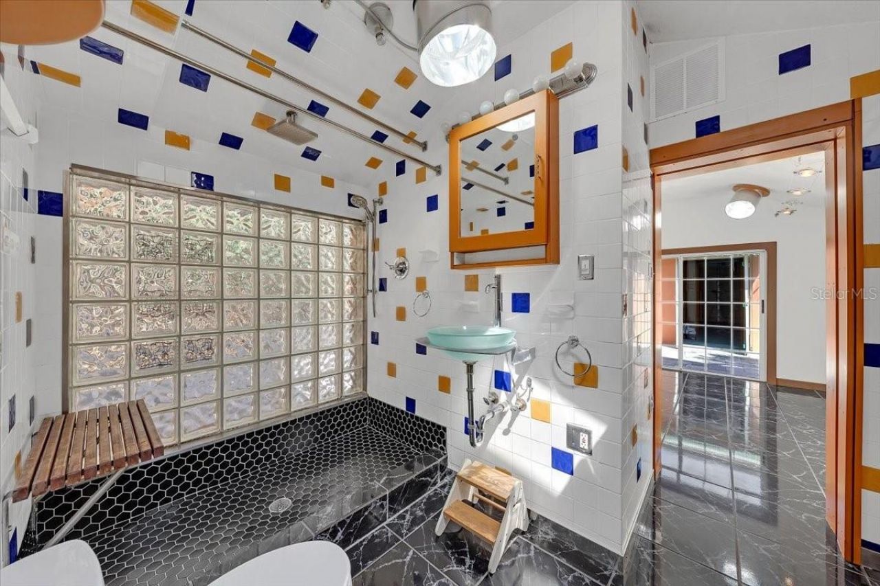 225 17th Avenue Se, Saint Petersburg, FL 33701 Photo