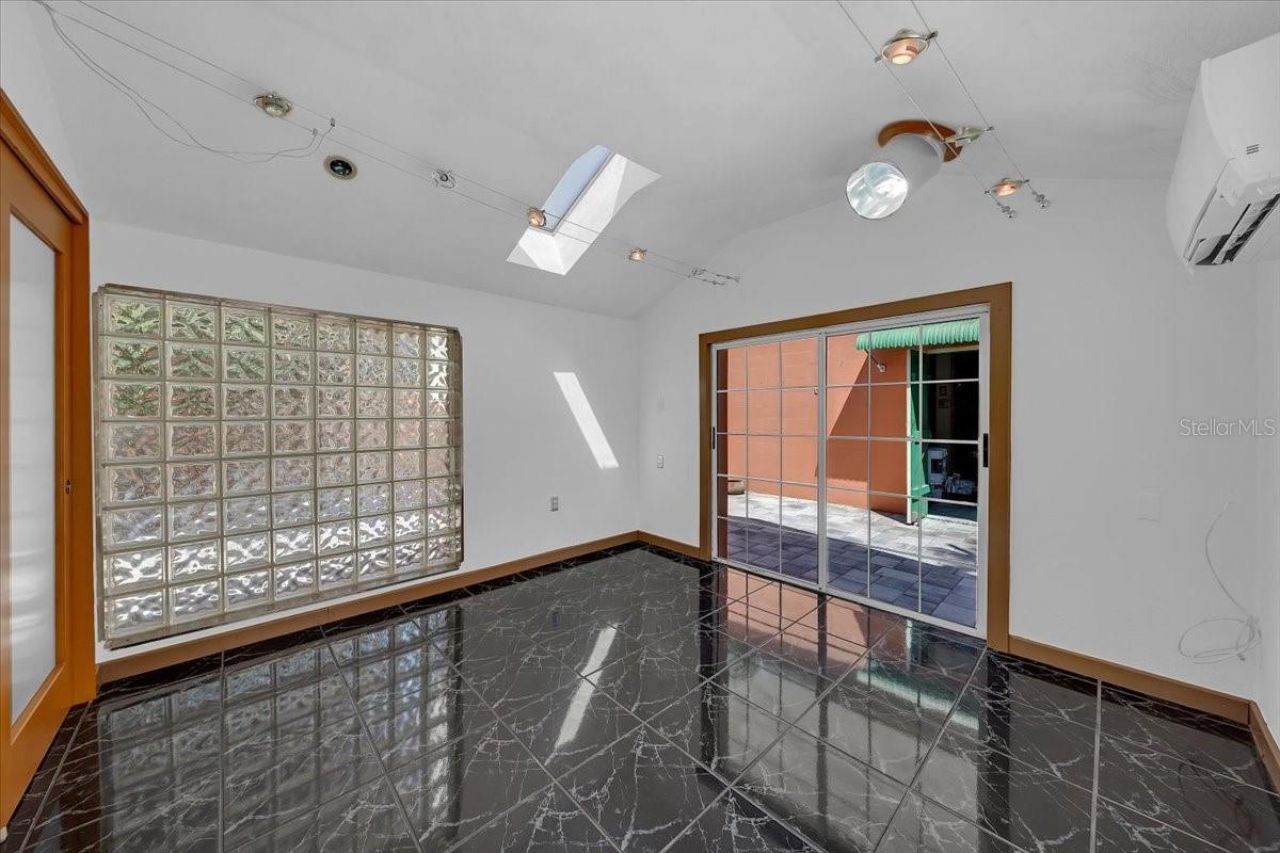 225 17th Avenue Se, Saint Petersburg, FL 33701 Photo