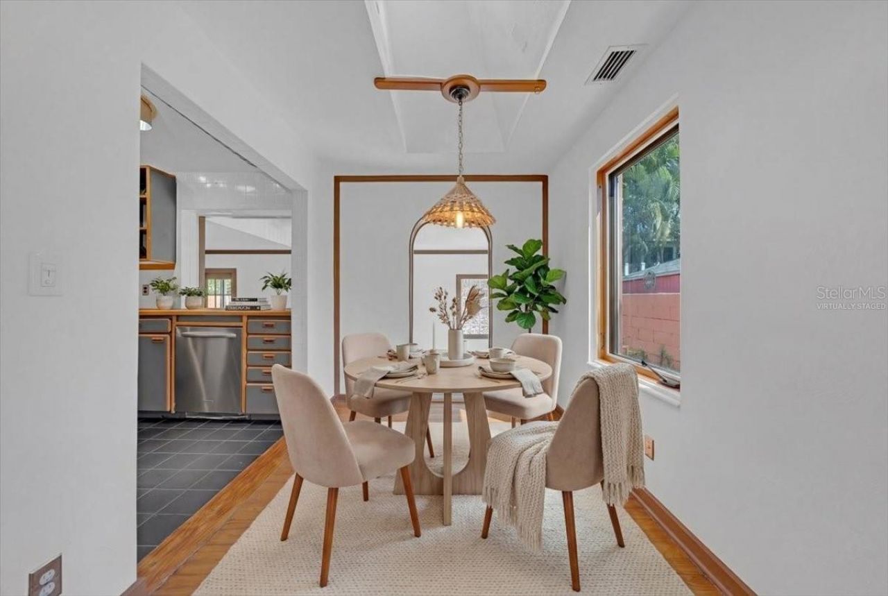 225 17th Avenue Se, Saint Petersburg, FL 33701 Photo