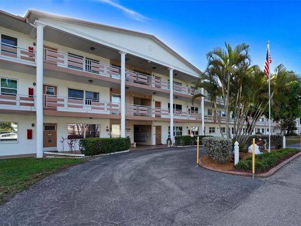 6015 19TH STREET N, Unit 109, ST PETERSBURG, FL 33714