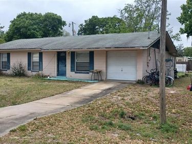 2110 TRIESTE DRIVE, MIMS, FL 32754