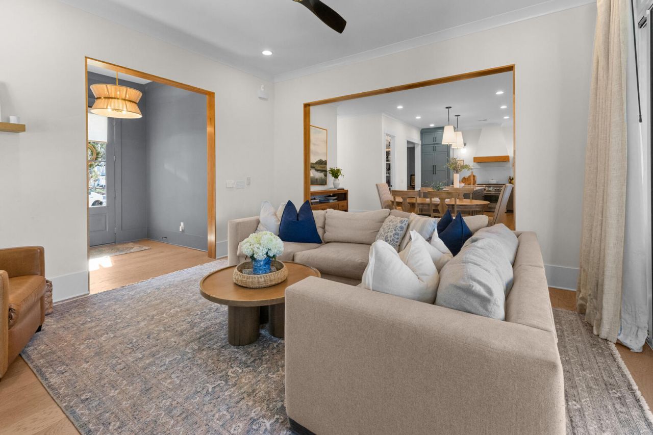 1074 Cinder Street Photo 10