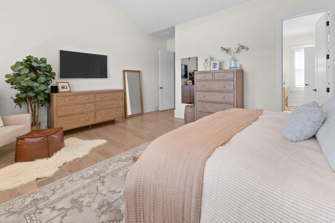 1074 Cinder Street Photo 20