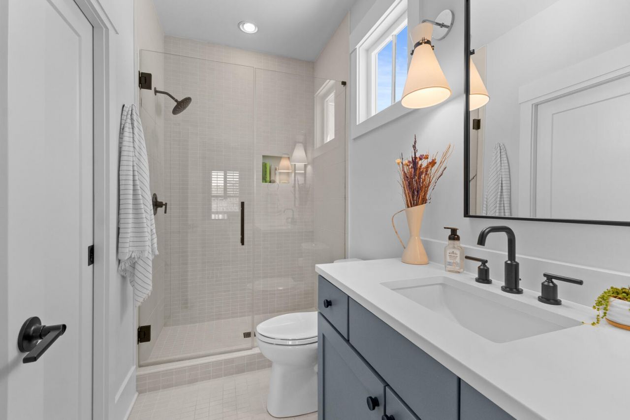 1074 Cinder Street Photo 38