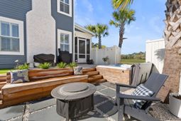 1074 Cinder Street photo 4