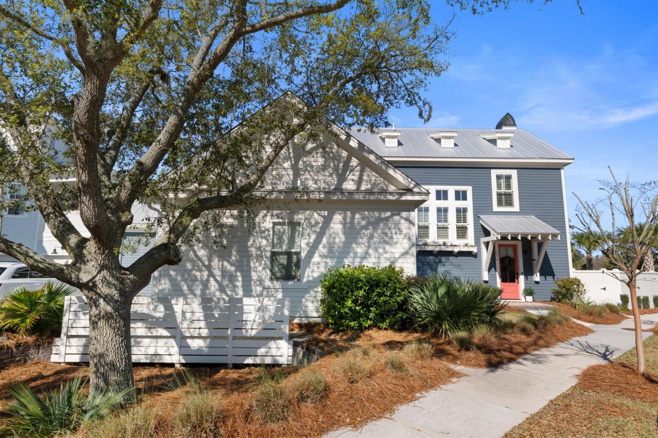 1074 Cinder Street Photo 6