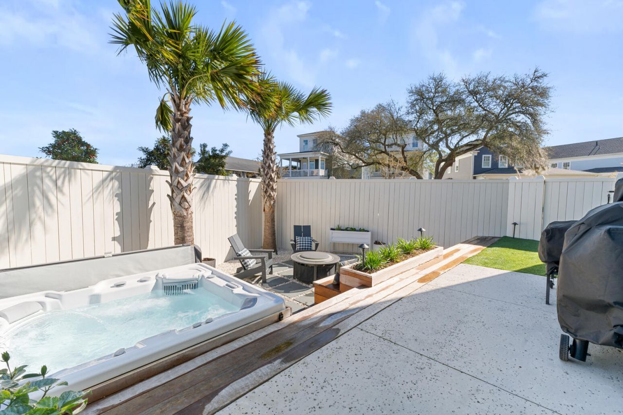 1074 Cinder Street Photo 7