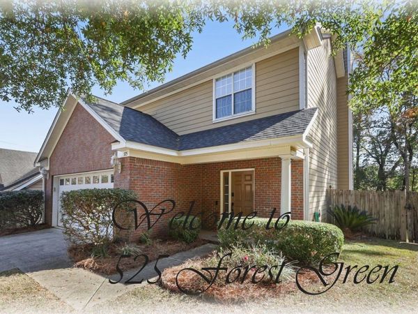 525 Forest Green Dr , Tallahassee, FL 32308
