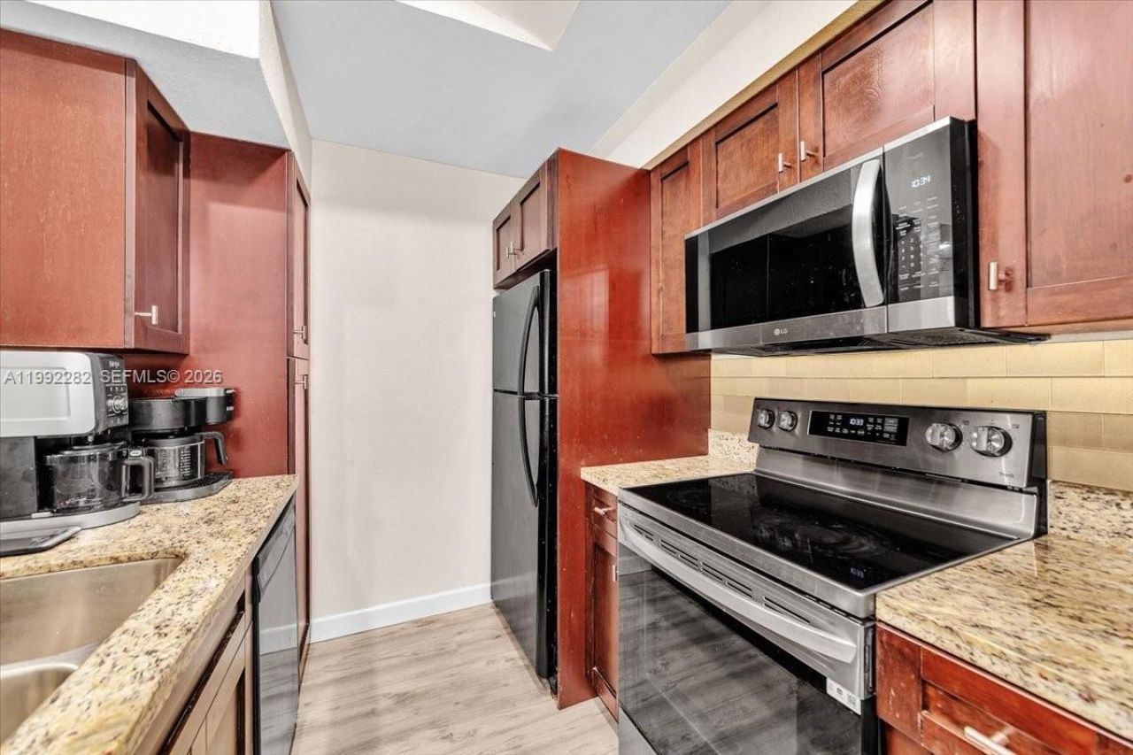 2796 S University Dr , Unit 2202, Davie, FL 33328 Photo