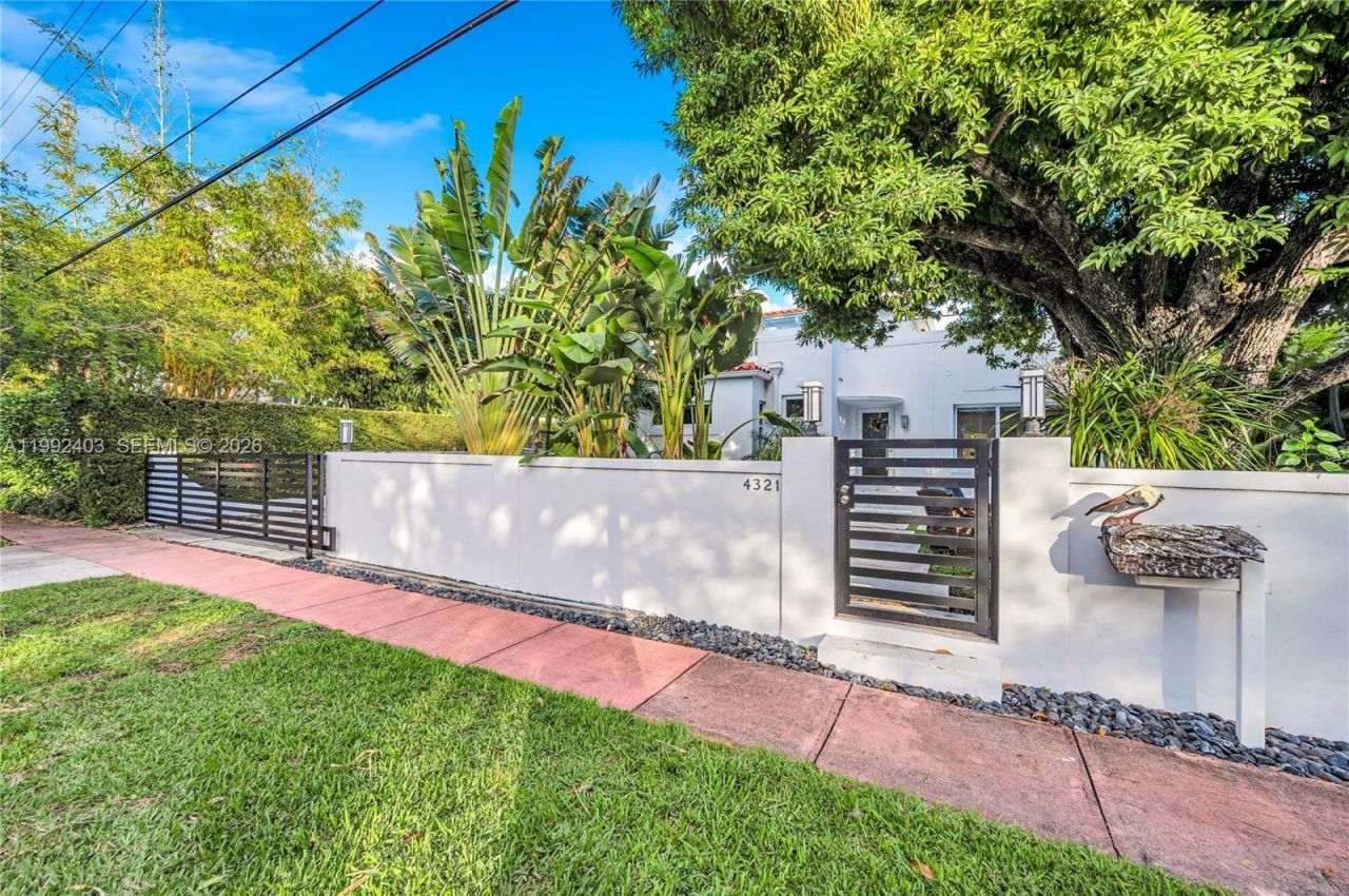 4321 Nautilus Dr , Miami Beach, FL 33140 Photo