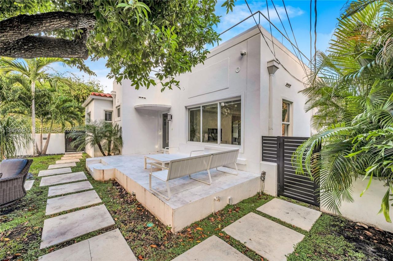 4321 Nautilus Dr , Miami Beach, FL 33140 Photo