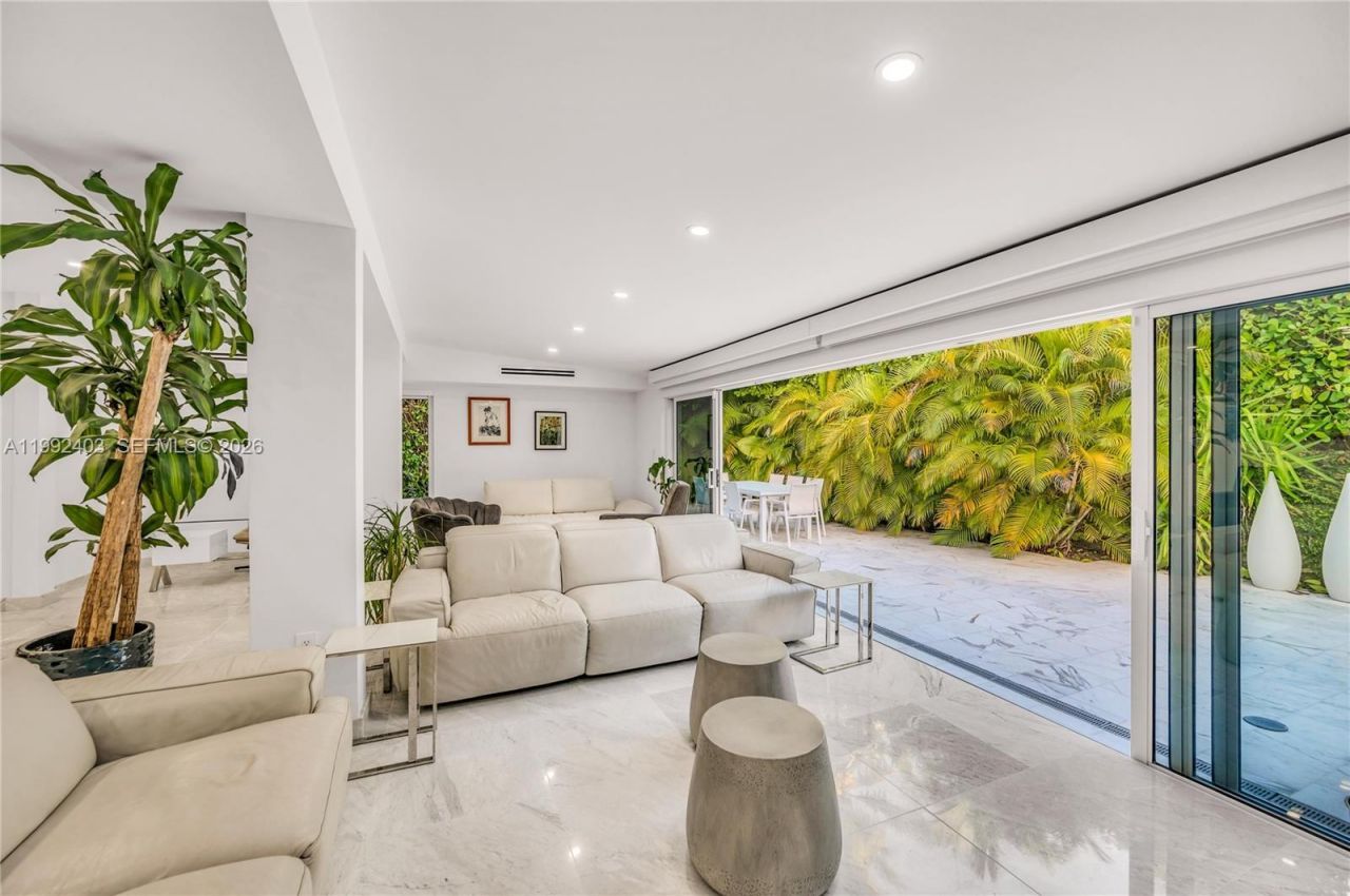 4321 Nautilus Dr , Miami Beach, FL 33140 Photo