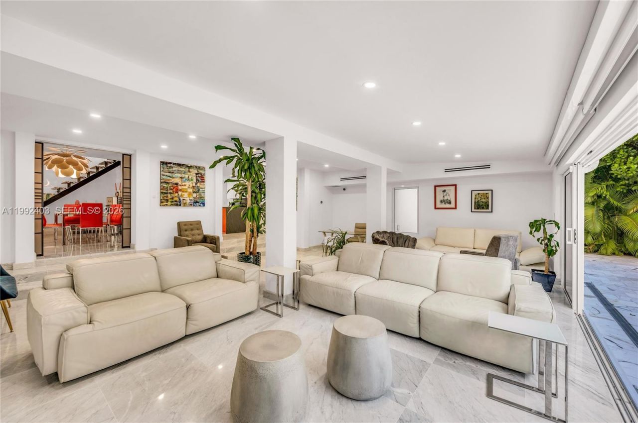 4321 Nautilus Dr , Miami Beach, FL 33140 Photo