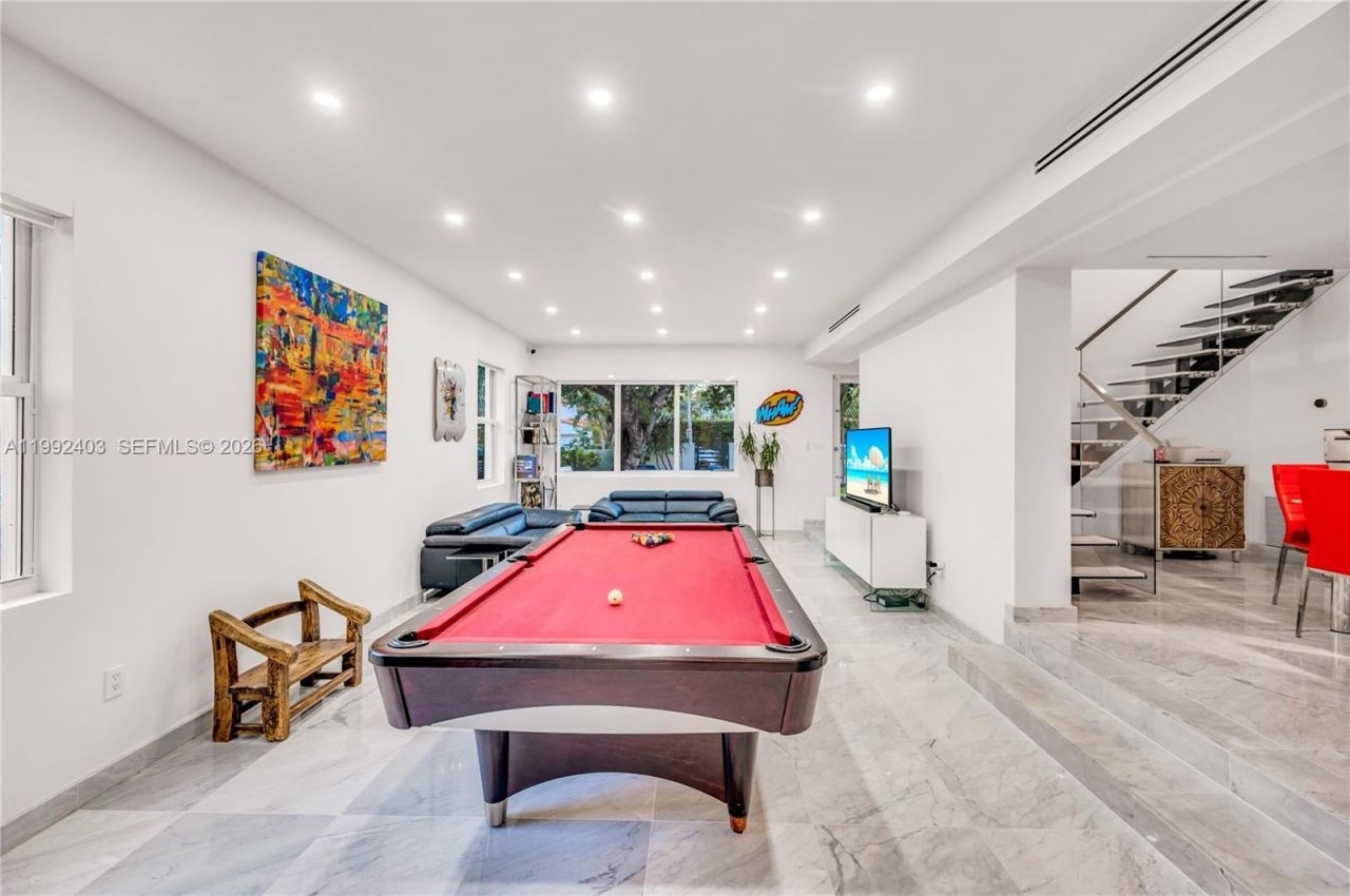 4321 Nautilus Dr , Miami Beach, FL 33140 Photo