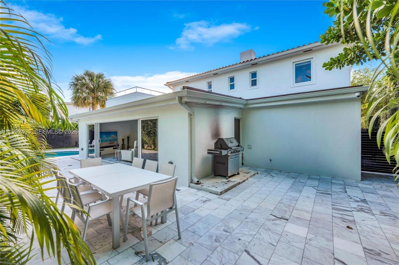 4321 Nautilus Dr , Miami Beach, FL 33140 Photo