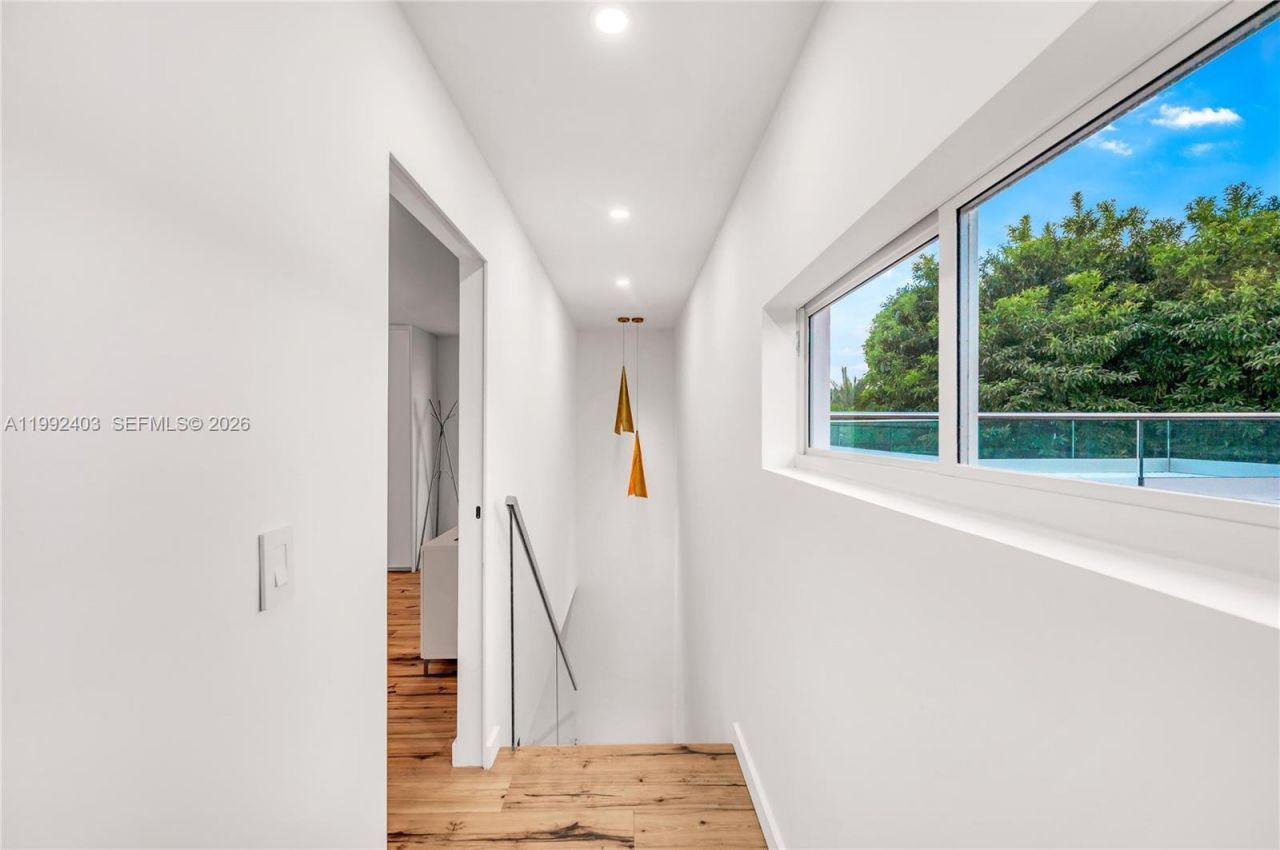 4321 Nautilus Dr , Miami Beach, FL 33140 Photo