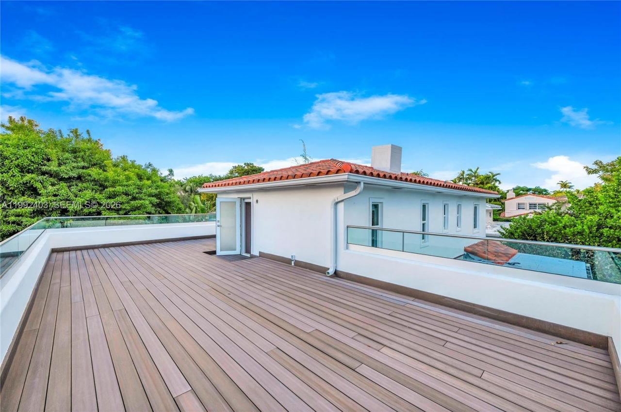 4321 Nautilus Dr , Miami Beach, FL 33140 Photo