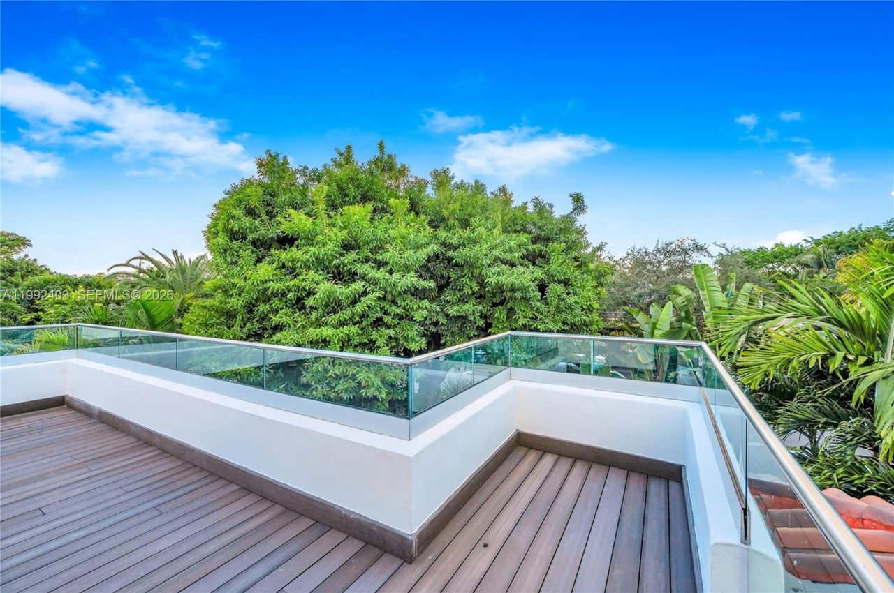 4321 Nautilus Dr , Miami Beach, FL 33140 Photo