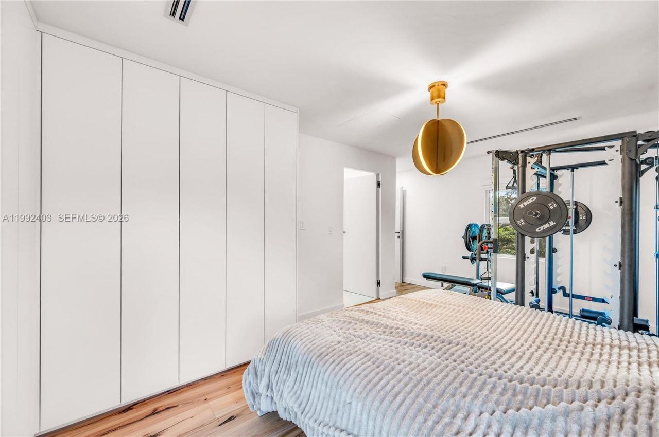 4321 Nautilus Dr , Miami Beach, FL 33140 Photo