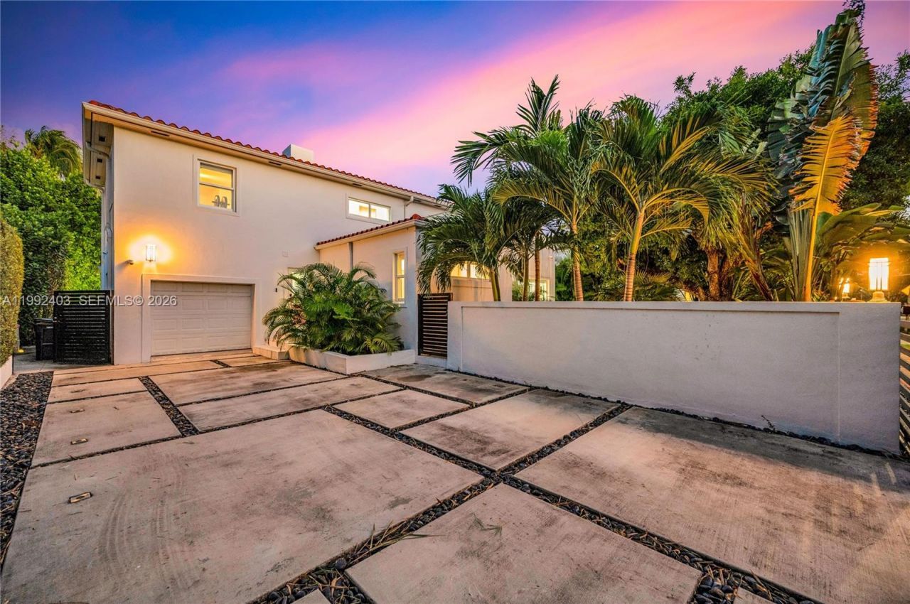 4321 Nautilus Dr , Miami Beach, FL 33140 Photo