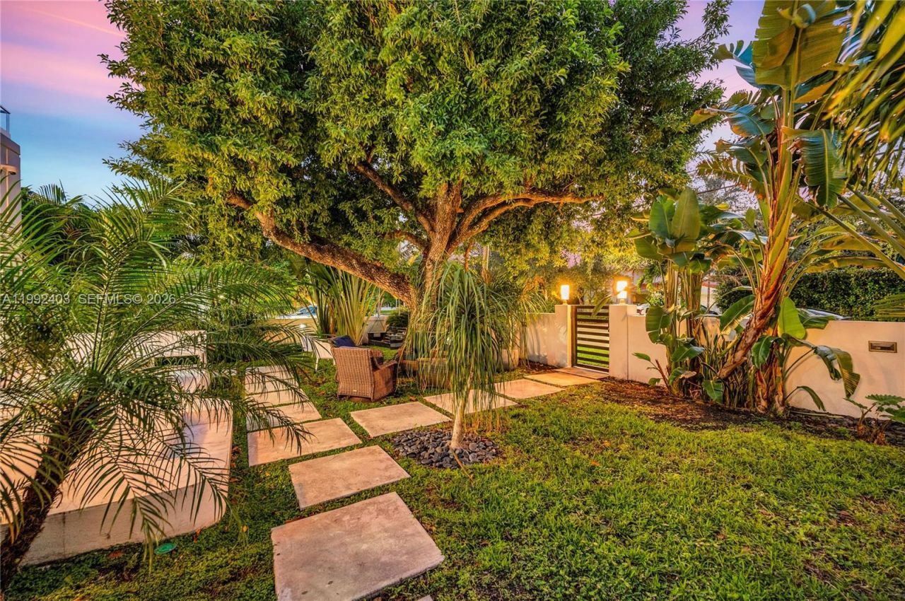 4321 Nautilus Dr , Miami Beach, FL 33140 Photo